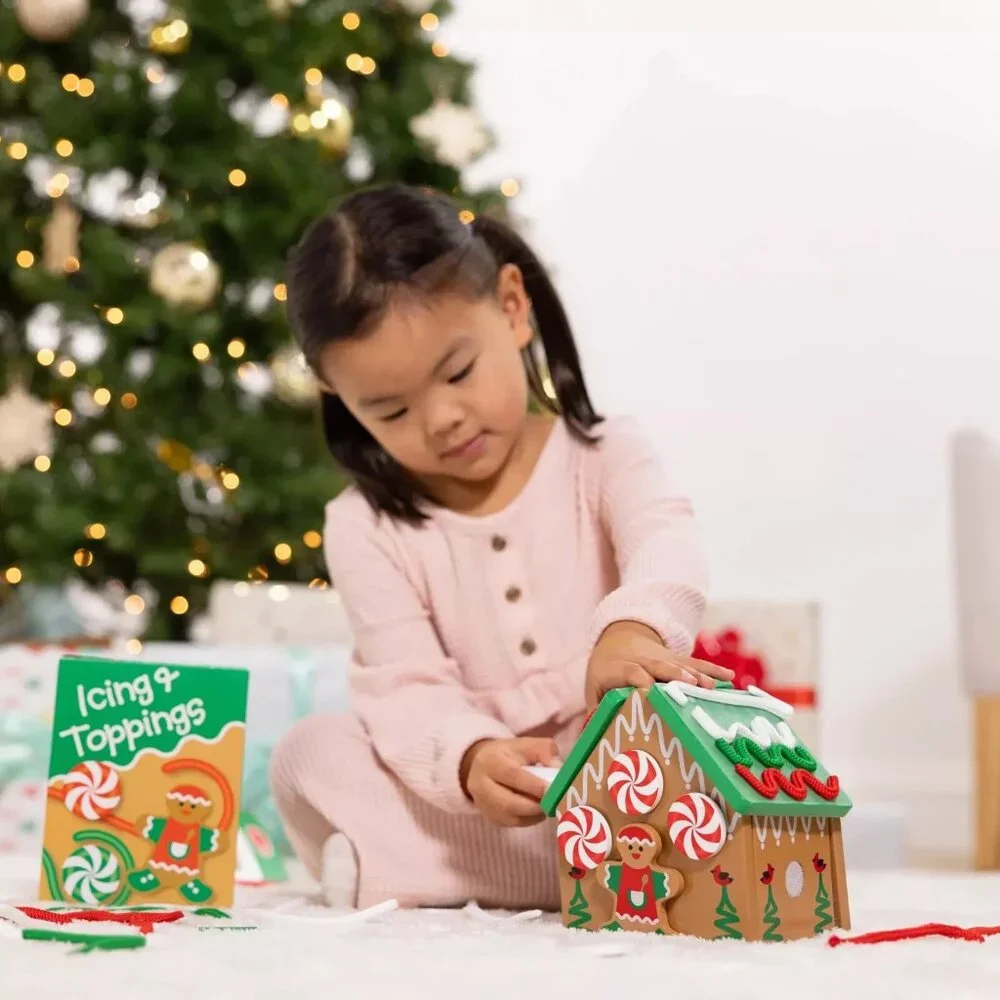 Melissa & Doug Gingerbread House Wooden Playset 38 Pieces Building Christmas NEW